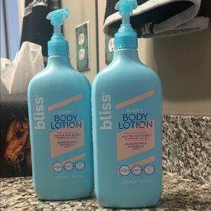 Bliss Cloud 9 Body Lotion - Soft Blue